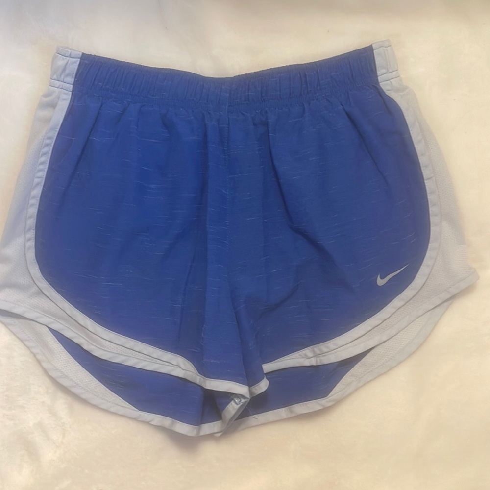 Nike women’s shorts